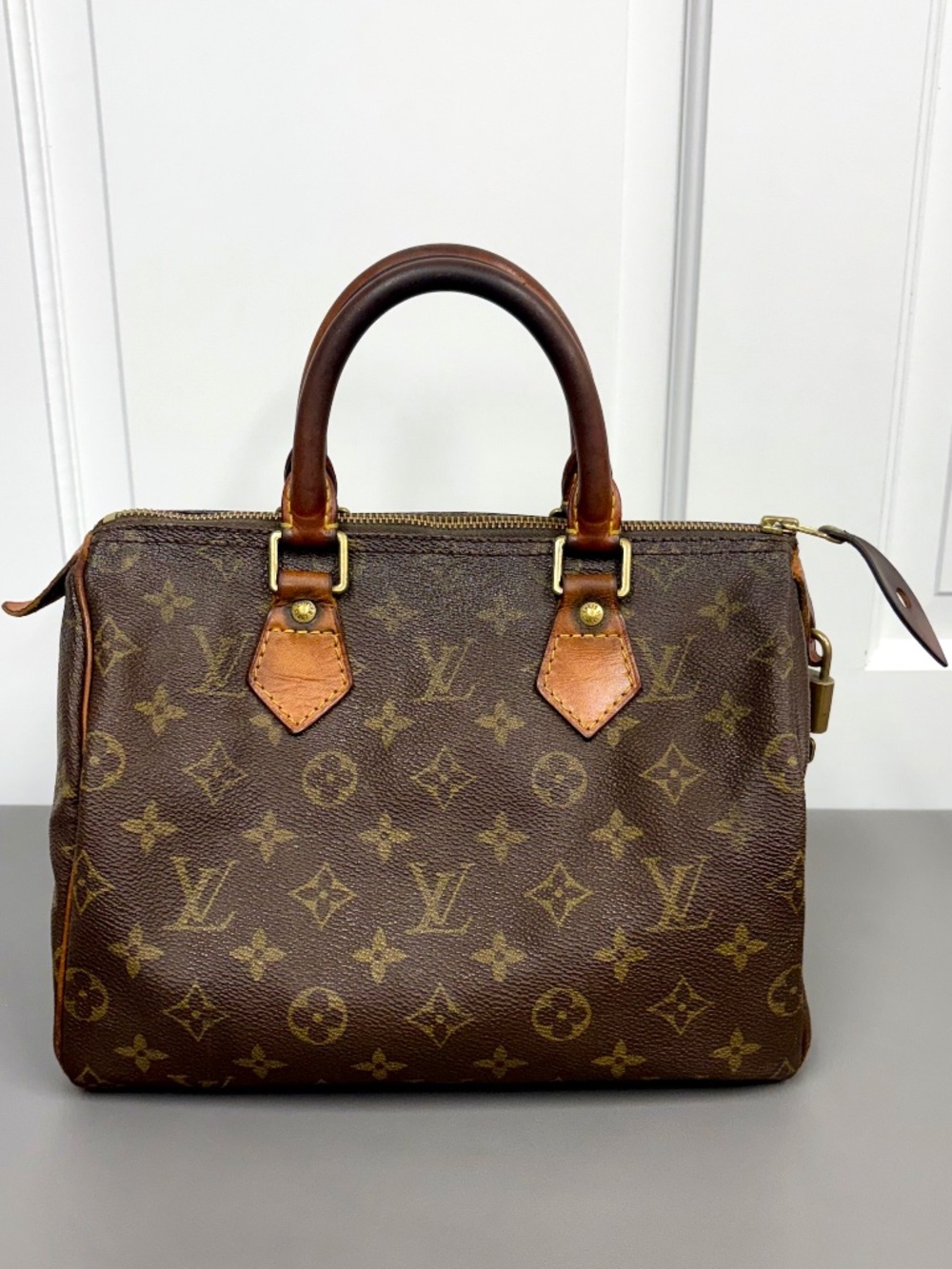 Louis Vuitton Vintage Monogram Speedy 25